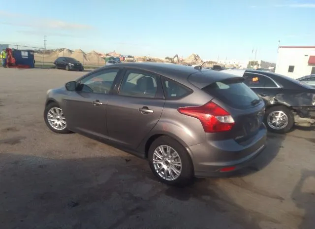 Photo 2 VIN: 1FAHP3K25CL141766 - FORD FOCUS 