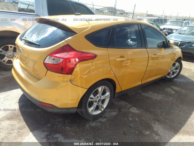 Photo 3 VIN: 1FAHP3K25CL154596 - FORD FOCUS 