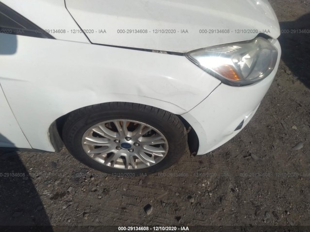 Photo 5 VIN: 1FAHP3K25CL168949 - FORD FOCUS 