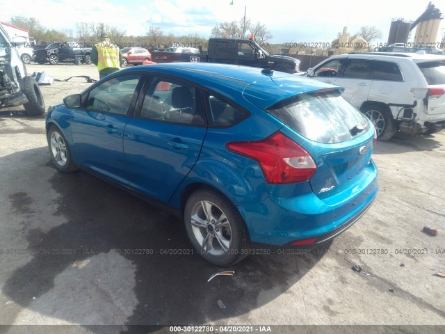 Photo 2 VIN: 1FAHP3K25CL187906 - FORD FOCUS 