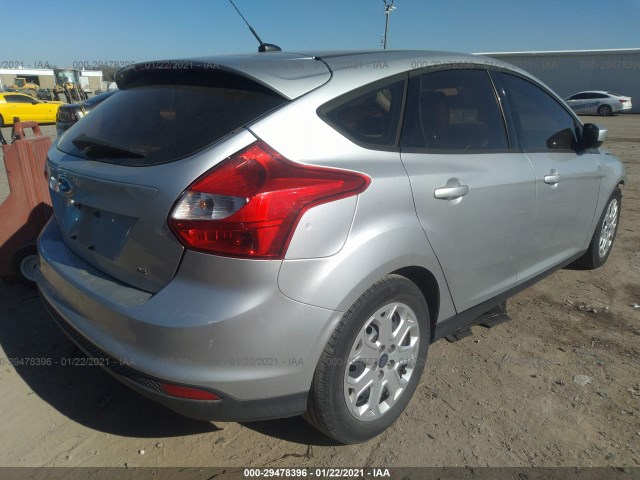 Photo 3 VIN: 1FAHP3K25CL289772 - FORD FOCUS 