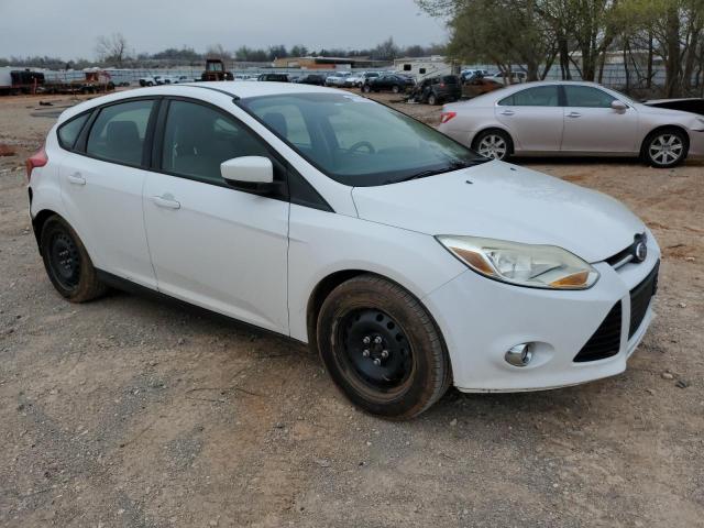 Photo 3 VIN: 1FAHP3K25CL320437 - FORD FOCUS SE 