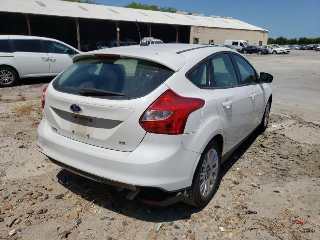 Photo 3 VIN: 1FAHP3K25CL333656 - FORD FOCUS SE 