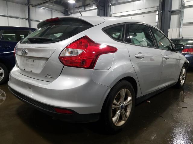 Photo 3 VIN: 1FAHP3K25CL429335 - FORD FOCUS SE 