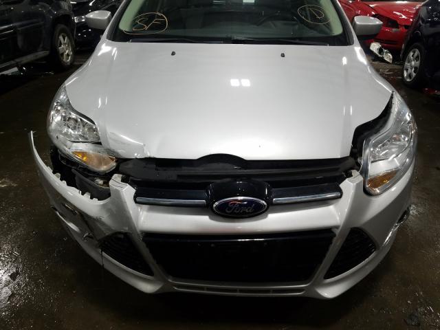 Photo 8 VIN: 1FAHP3K25CL429335 - FORD FOCUS SE 