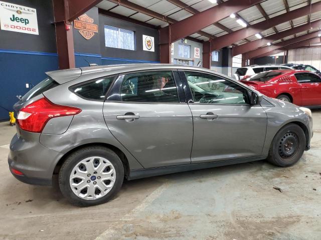 Photo 2 VIN: 1FAHP3K25CL473433 - FORD FOCUS SE 