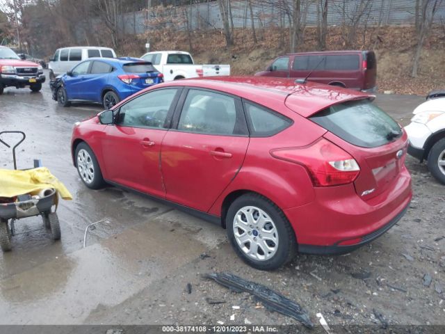 Photo 2 VIN: 1FAHP3K25CL474324 - FORD FOCUS 