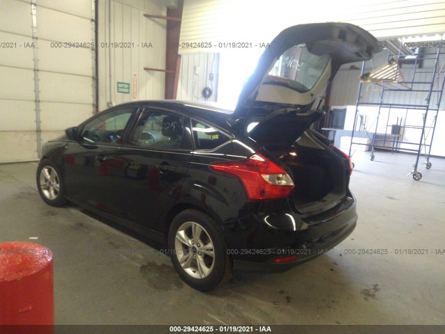 Photo 2 VIN: 1FAHP3K26CL124989 - FORD FOCUS 