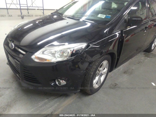 Photo 5 VIN: 1FAHP3K26CL124989 - FORD FOCUS 