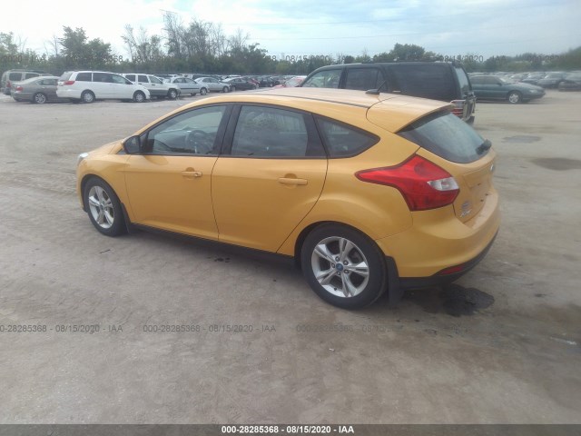 Photo 2 VIN: 1FAHP3K26CL127312 - FORD FOCUS 