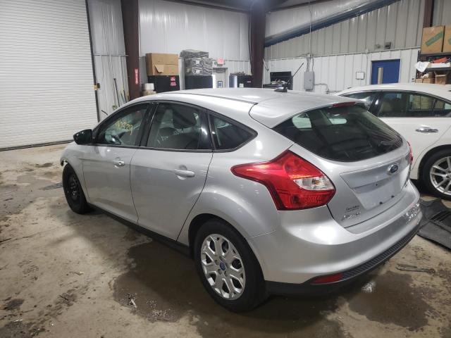 Photo 2 VIN: 1FAHP3K26CL176302 - FORD FOCUS SE 