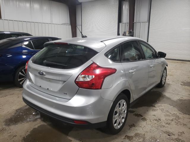 Photo 3 VIN: 1FAHP3K26CL176302 - FORD FOCUS SE 