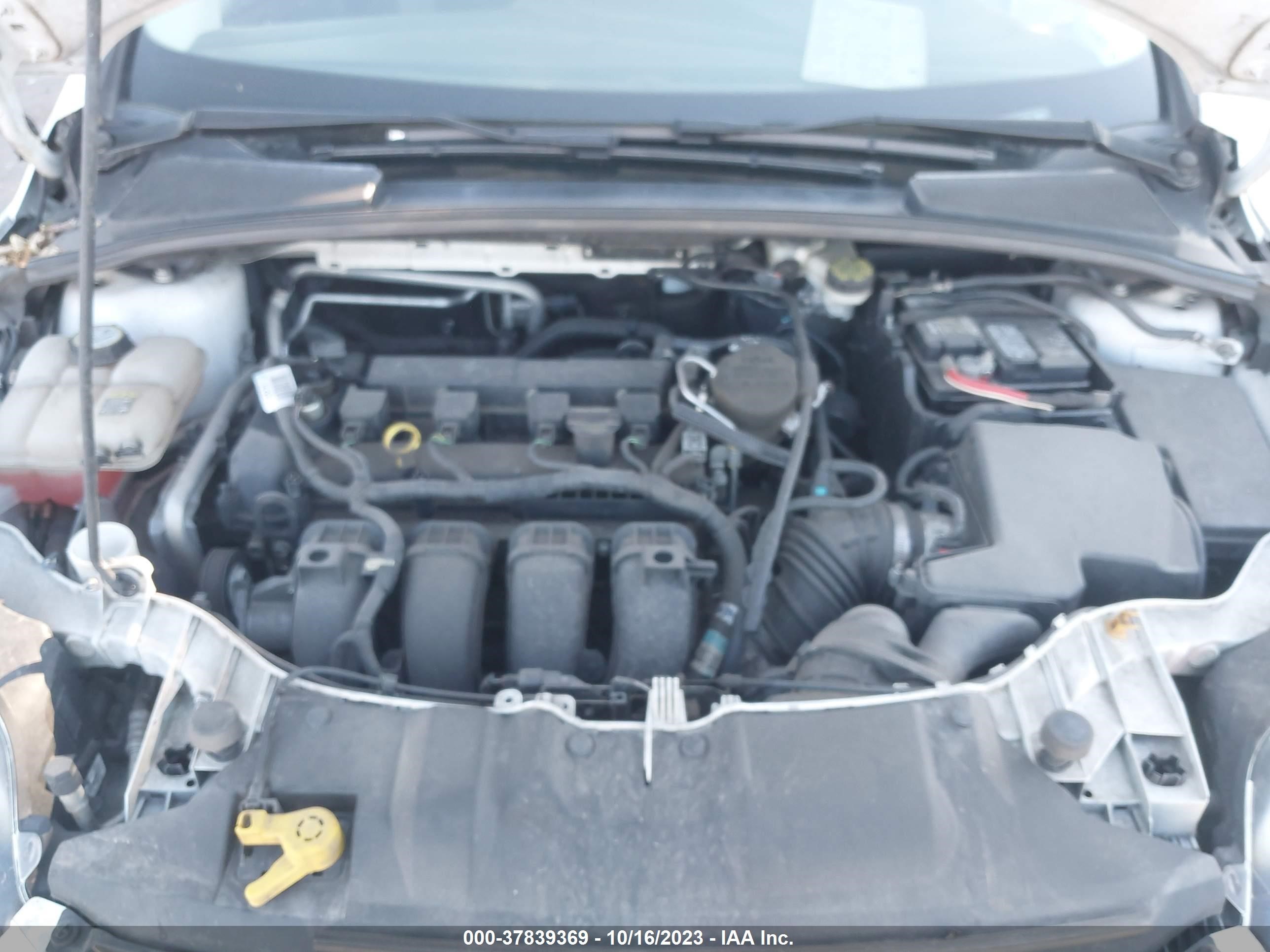 Photo 9 VIN: 1FAHP3K26CL187705 - FORD FOCUS 