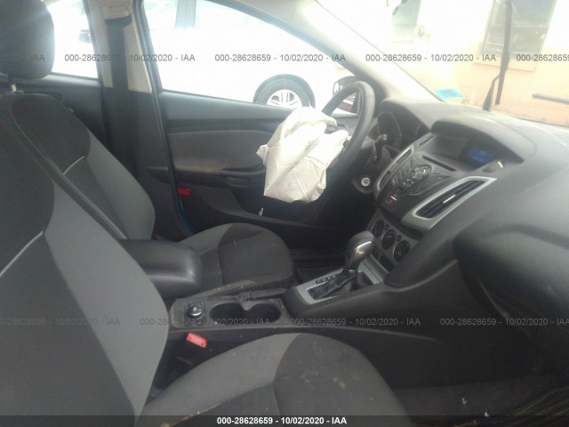 Photo 4 VIN: 1FAHP3K26CL229063 - FORD FOCUS 