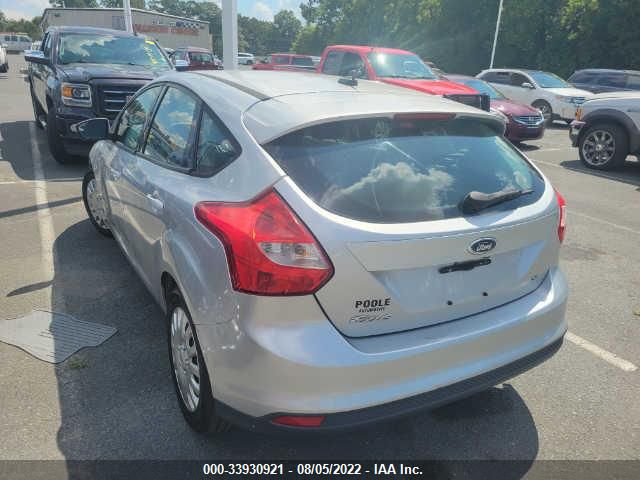 Photo 2 VIN: 1FAHP3K26CL230987 - FORD FOCUS 