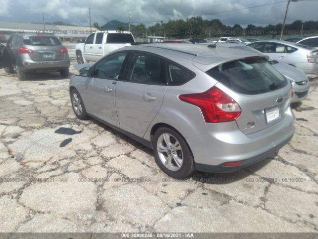 Photo 2 VIN: 1FAHP3K26CL241360 - FORD FOCUS 