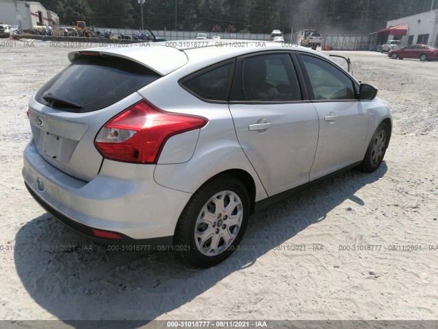 Photo 3 VIN: 1FAHP3K26CL247739 - FORD FOCUS 