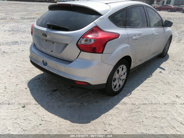 Photo 5 VIN: 1FAHP3K26CL247739 - FORD FOCUS 