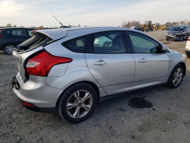 Photo 2 VIN: 1FAHP3K26CL282250 - FORD FOCUS 