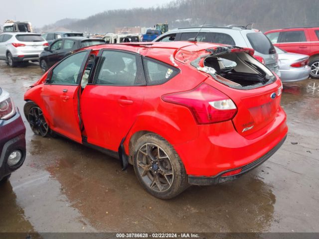 Photo 2 VIN: 1FAHP3K26CL293782 - FORD FOCUS 