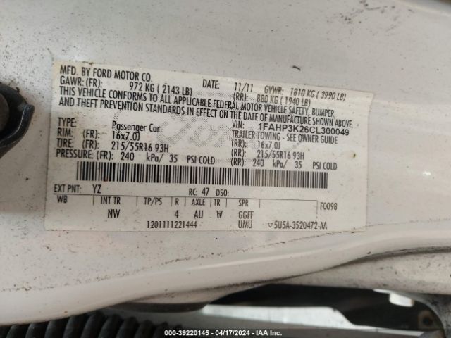 Photo 8 VIN: 1FAHP3K26CL300049 - FORD FOCUS 