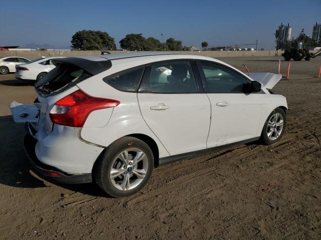 Photo 2 VIN: 1FAHP3K26CL325324 - FORD FOCUS SE 