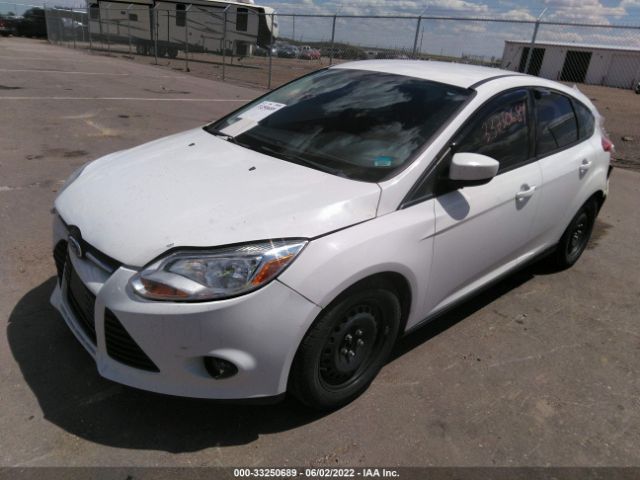 Photo 1 VIN: 1FAHP3K26CL327221 - FORD FOCUS 