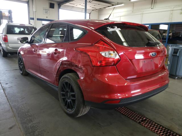 Photo 2 VIN: 1FAHP3K26CL403486 - FORD FOCUS SE 