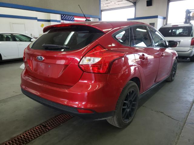 Photo 3 VIN: 1FAHP3K26CL403486 - FORD FOCUS SE 