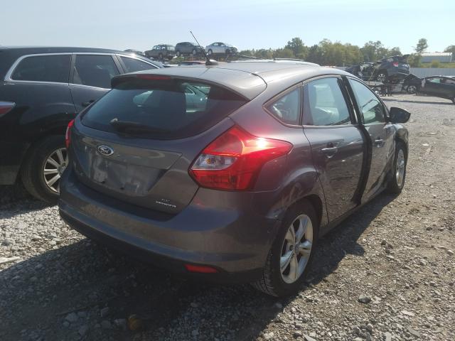 Photo 3 VIN: 1FAHP3K26CL447827 - FORD FOCUS SE 