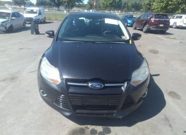 Photo 5 VIN: 1FAHP3K27CL125004 - FORD FOCUS 