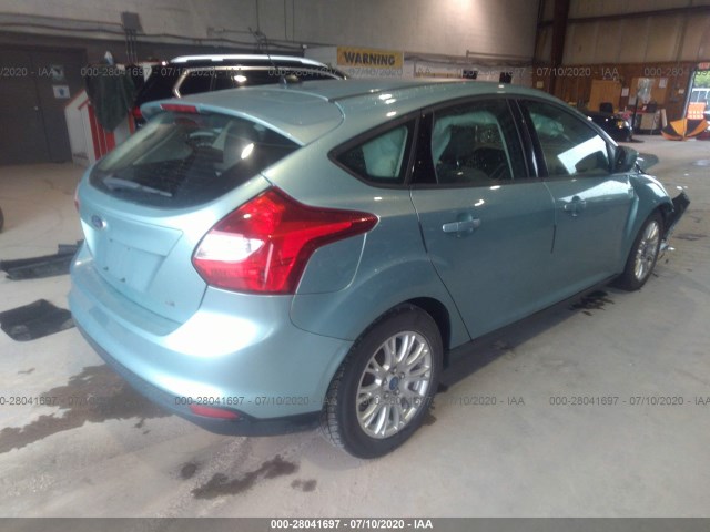 Photo 3 VIN: 1FAHP3K27CL186031 - FORD FOCUS 