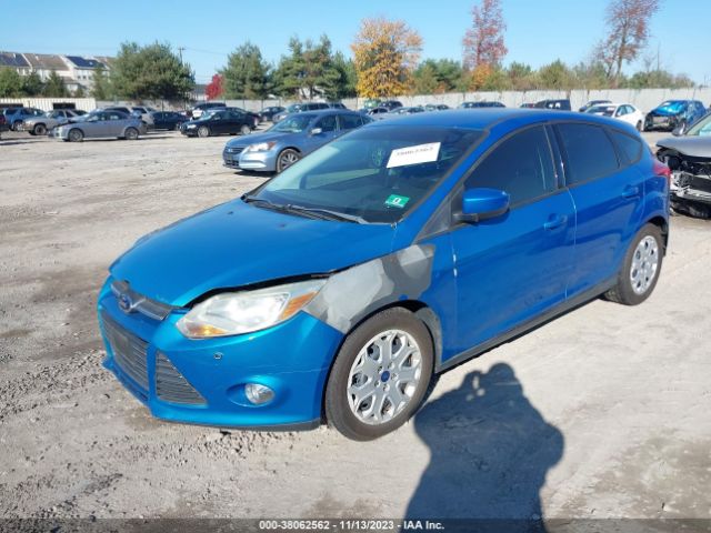 Photo 1 VIN: 1FAHP3K27CL355027 - FORD FOCUS 