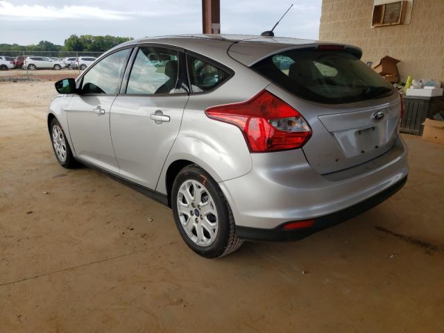 Photo 2 VIN: 1FAHP3K27CL369865 - FORD FOCUS SE 