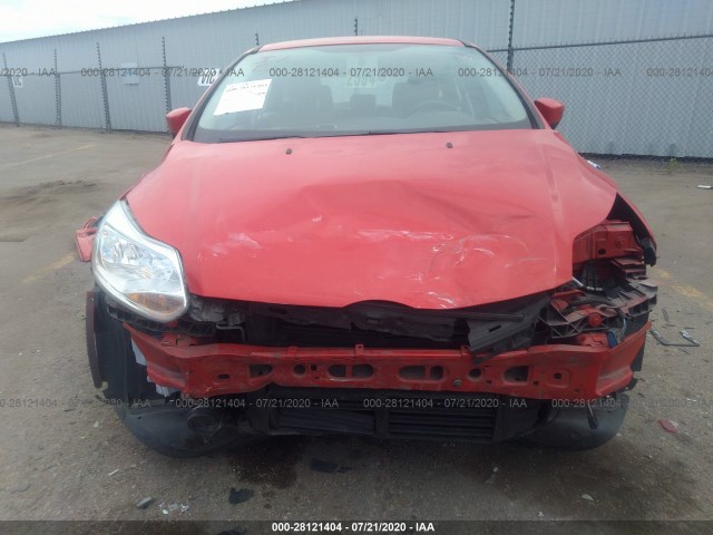 Photo 5 VIN: 1FAHP3K27CL375584 - FORD FOCUS 