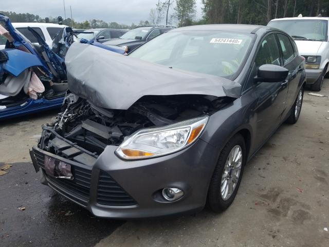 Photo 1 VIN: 1FAHP3K27CL396869 - FORD FOCUS SE 