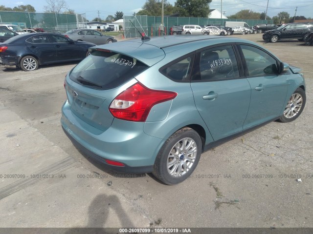 Photo 3 VIN: 1FAHP3K28CL100290 - FORD FOCUS 