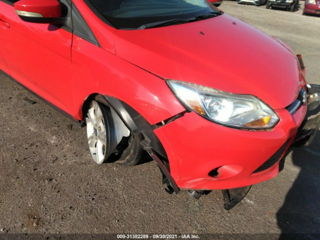 Photo 5 VIN: 1FAHP3K28CL113492 - FORD FOCUS 