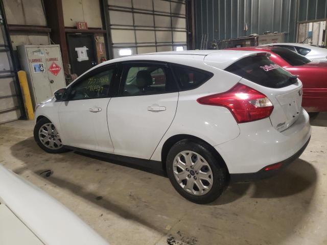 Photo 1 VIN: 1FAHP3K28CL129904 - FORD FOCUS SE 