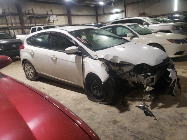 Photo 3 VIN: 1FAHP3K28CL129904 - FORD FOCUS SE 