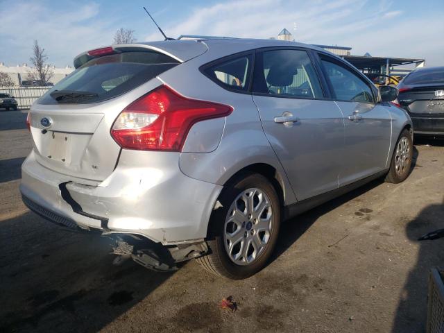 Photo 2 VIN: 1FAHP3K28CL140109 - FORD FOCUS SE 