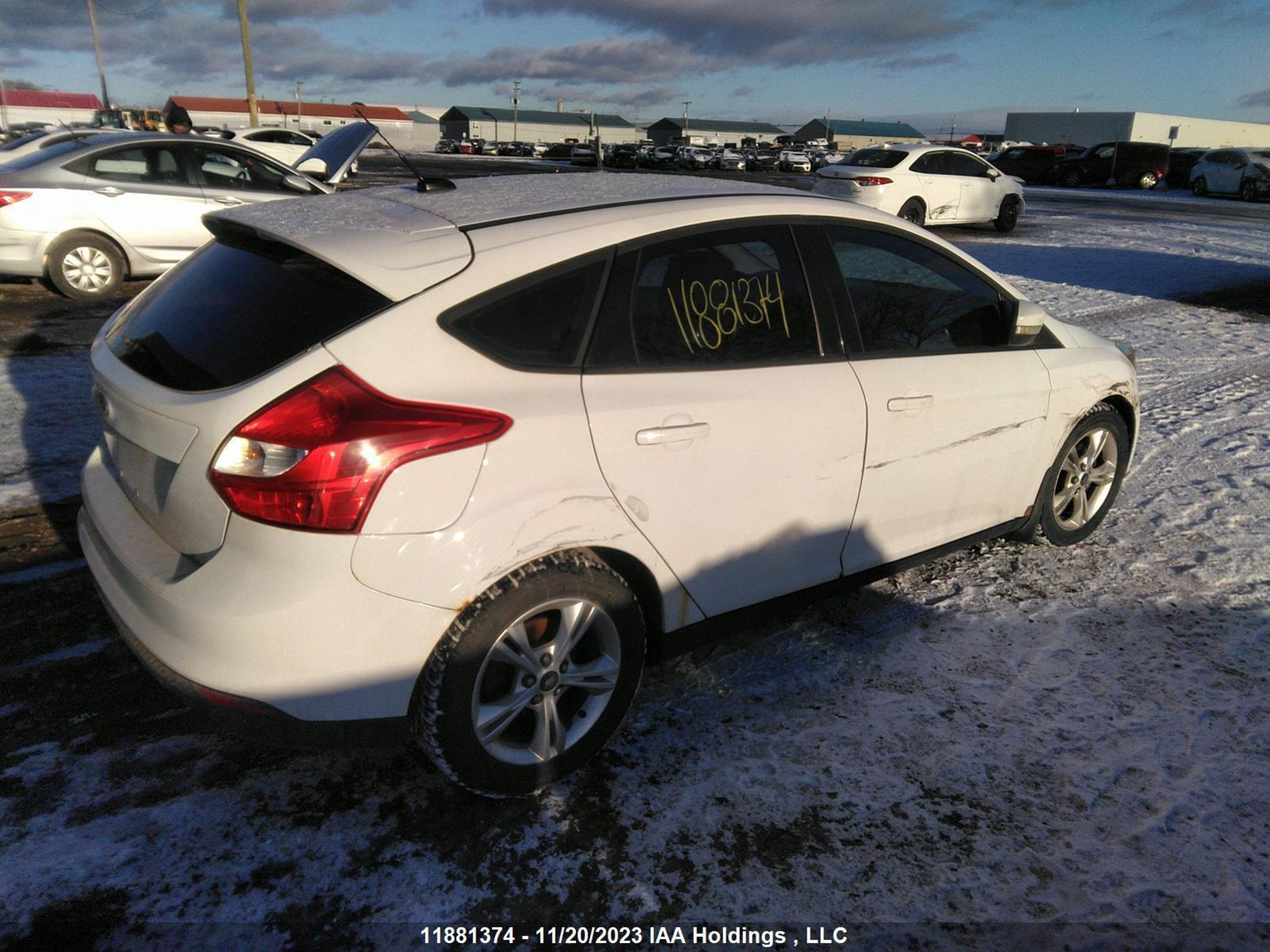 Photo 3 VIN: 1FAHP3K28CL165172 - FORD FOCUS 