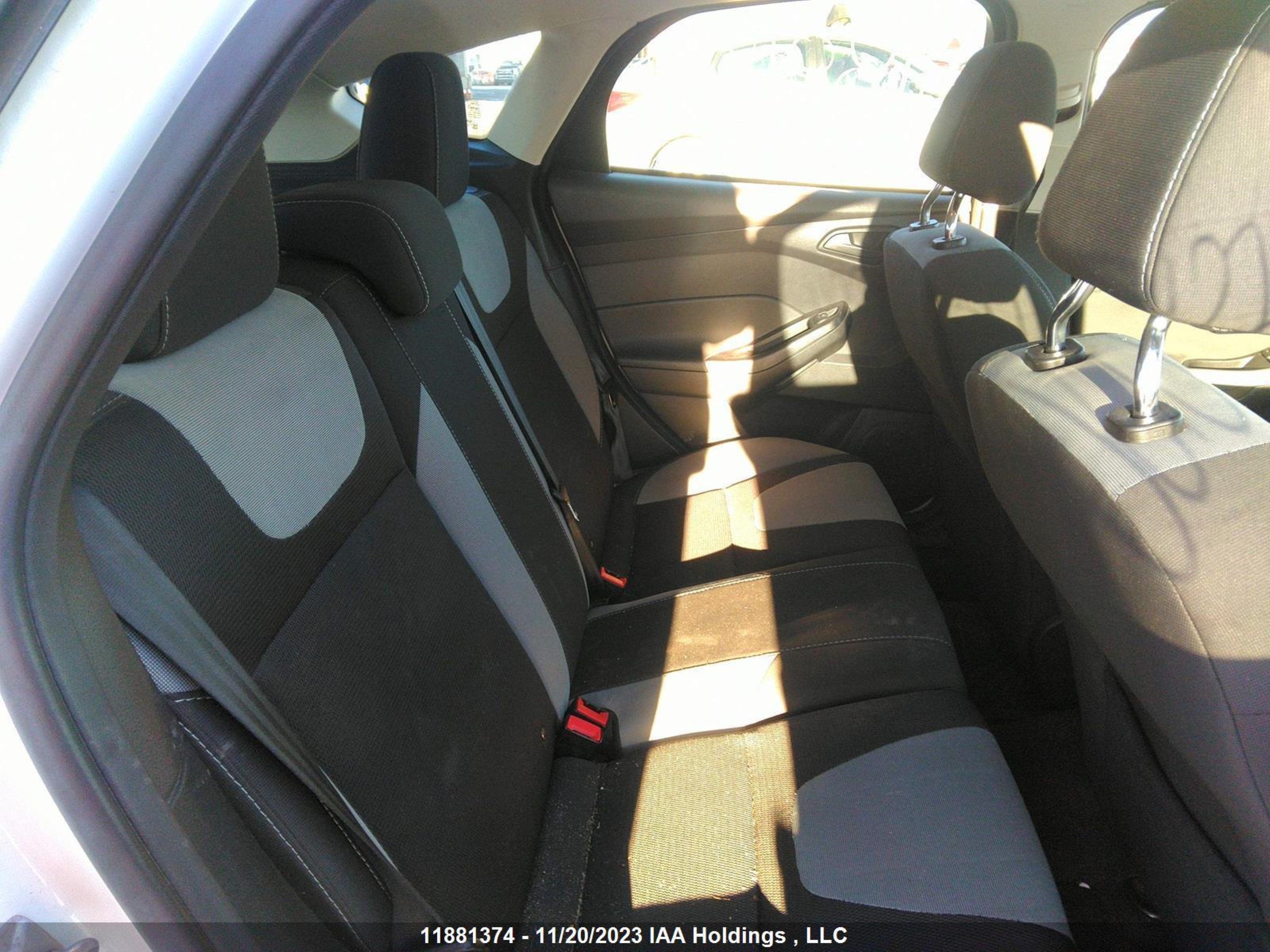 Photo 7 VIN: 1FAHP3K28CL165172 - FORD FOCUS 