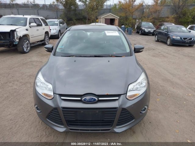 Photo 5 VIN: 1FAHP3K28CL167634 - FORD FOCUS 