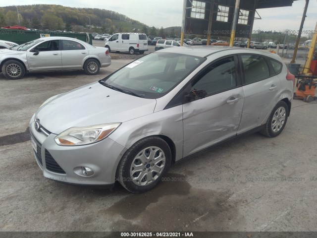 Photo 1 VIN: 1FAHP3K28CL177449 - FORD FOCUS 