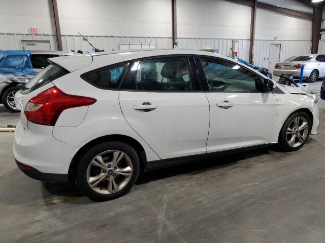 Photo 2 VIN: 1FAHP3K28CL182859 - FORD FOCUS SE 