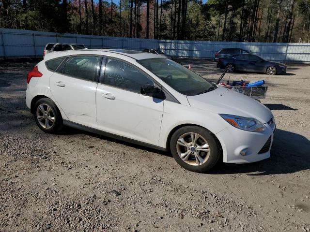 Photo 3 VIN: 1FAHP3K28CL188533 - FORD FOCUS SE 