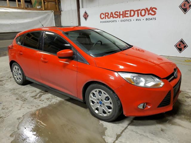 Photo 3 VIN: 1FAHP3K28CL215424 - FORD FOCUS SE 