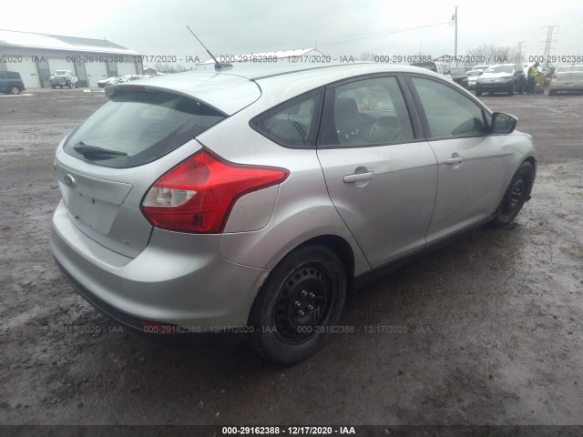 Photo 3 VIN: 1FAHP3K28CL241702 - FORD FOCUS 