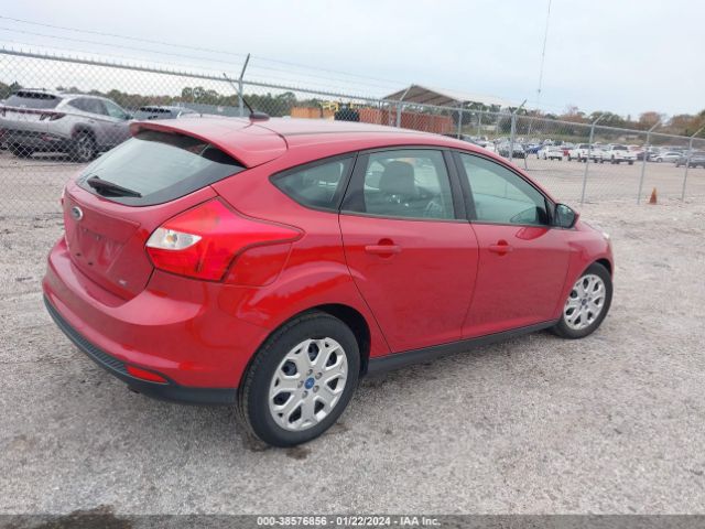 Photo 3 VIN: 1FAHP3K28CL264624 - FORD FOCUS 